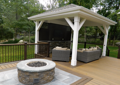 Fire Feature on a deck in Upper Saddle River